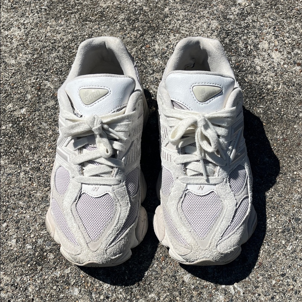 New Balance Women's White and Gray Sneakers